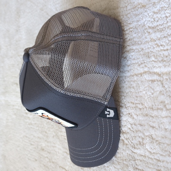 Goorin Bros Tiger Animal Farm Snapback Trucker Hat - Picture 3 of 6